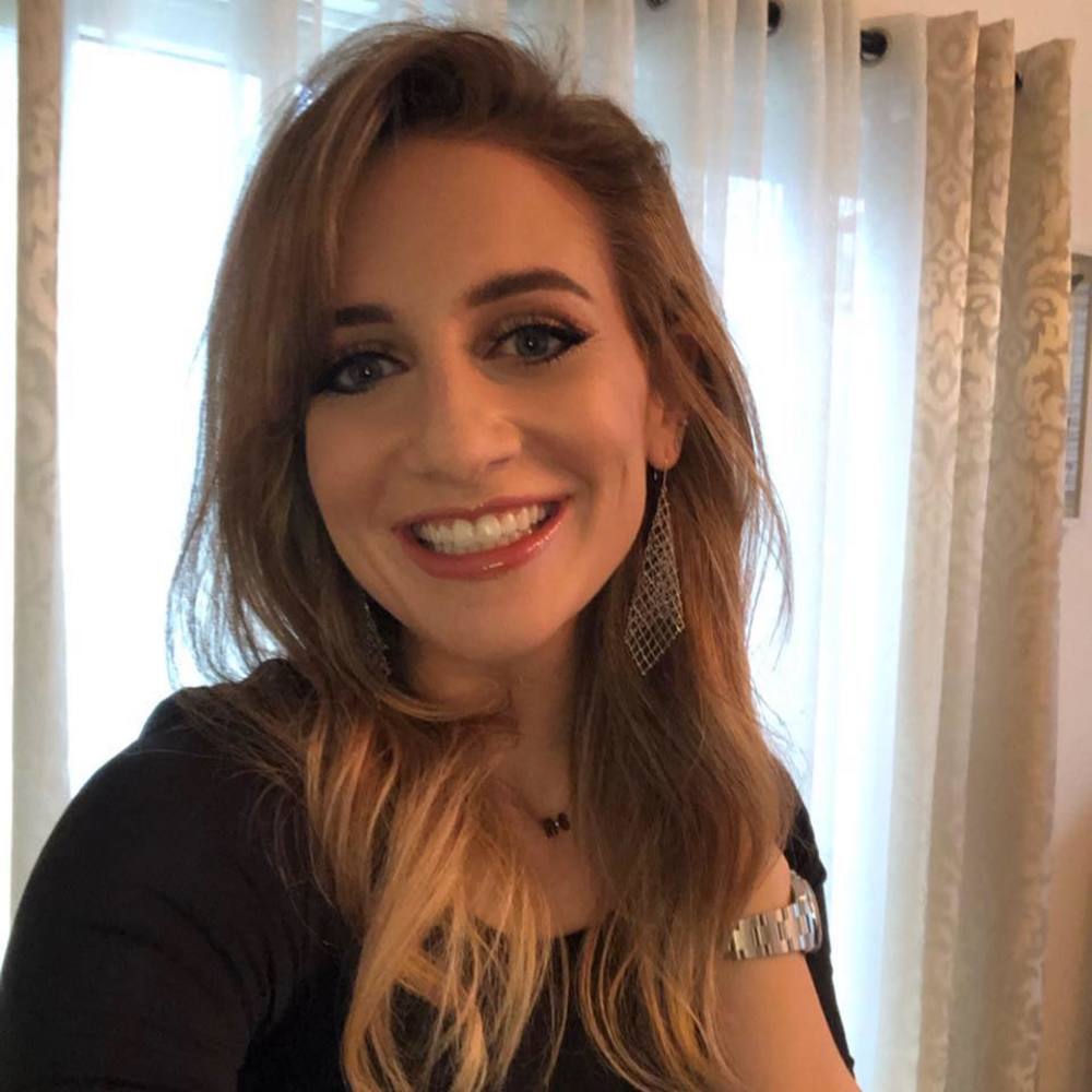 Meet your Posher, Estee